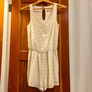 Cream romper